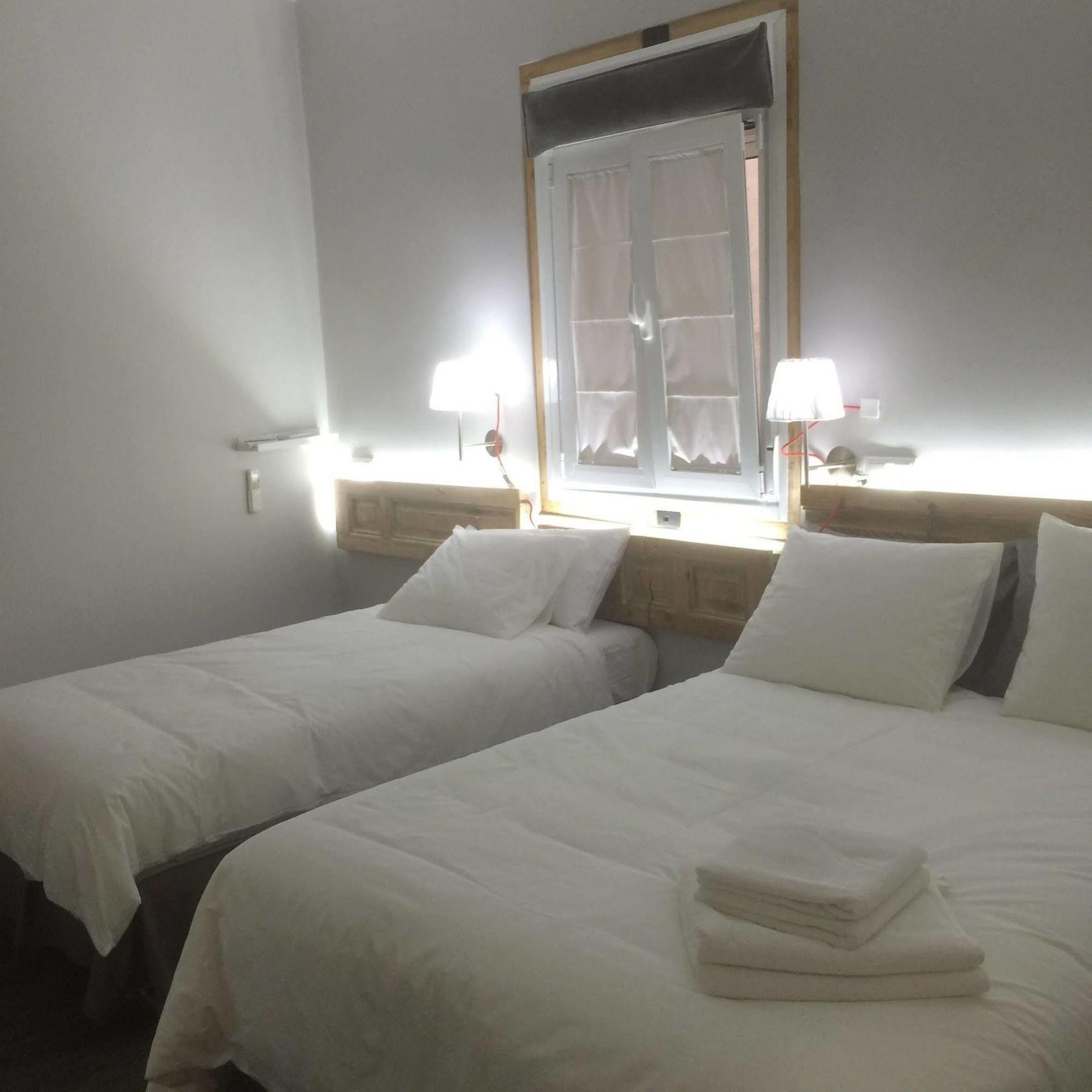 Diezmadrid Hostal - Madrid — Fotos 2